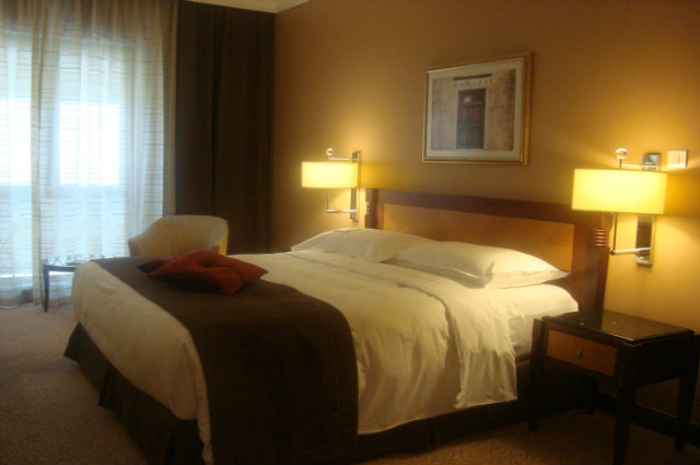 movenpick hotel bur dubai room